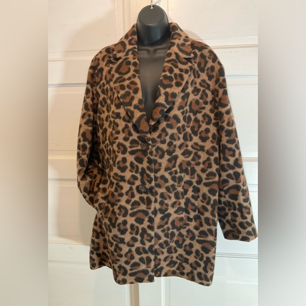 Leopard Print Women's Coat - Picture 2 of 6